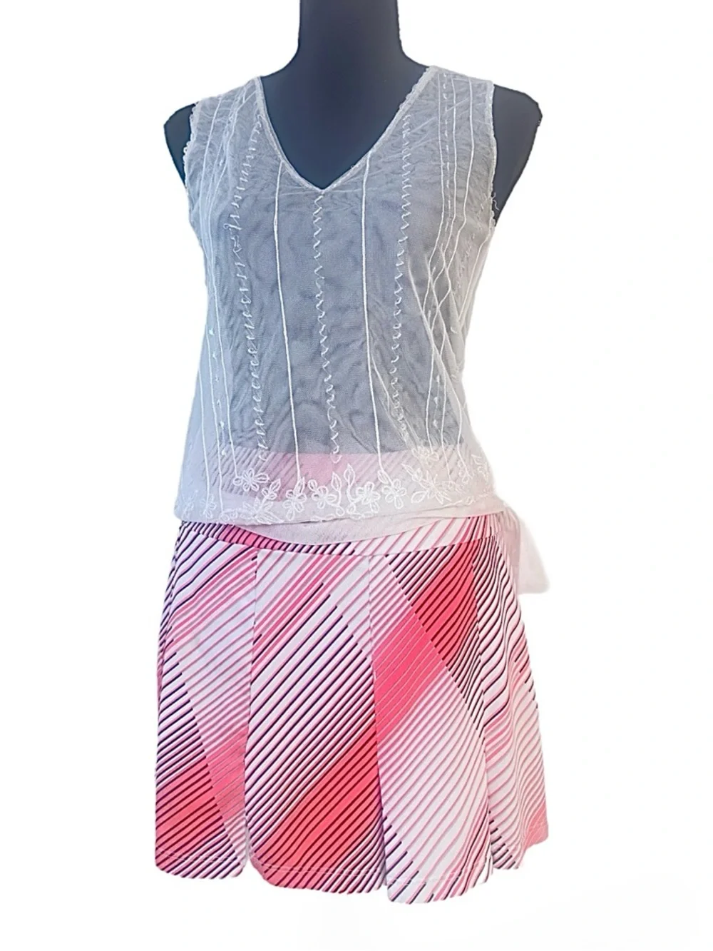 360 ~ Pink and White Athletic Geometric Striped Tennis Skirt/Skort - Picture 5 of 8